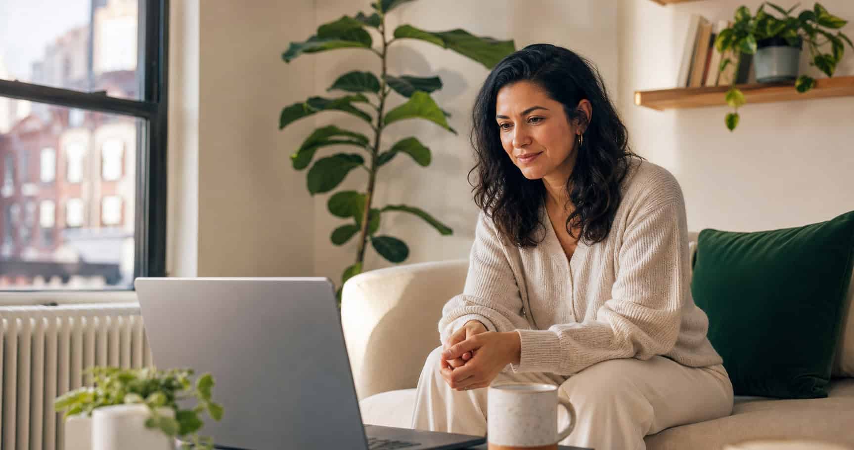 A New Yorker starting online therapy from home